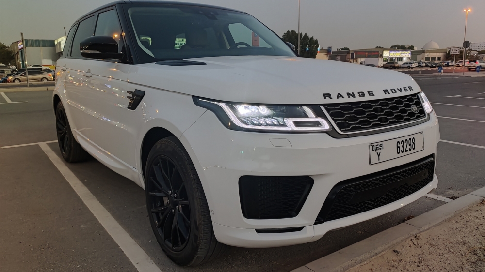 Weiß Landrover Range Rover Sport HSE 2020