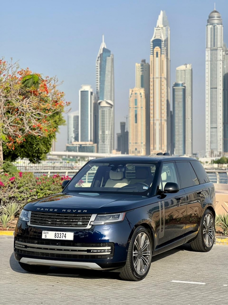 Location Land Rover Range Rover Vogue Autobiographie V8 2023 dans Dubai