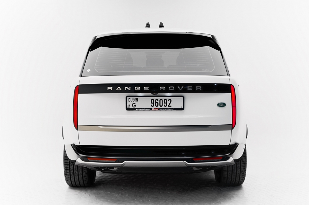 White Land Rover Range Rover Vogue V8 2023