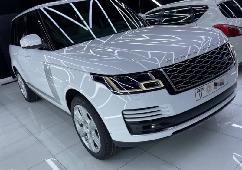 White Land Rover Range Rover Vogue SE 2020