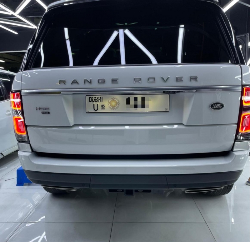 White Land Rover Range Rover Vogue SE 2020