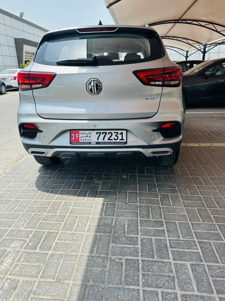 grise MG ZS 2023