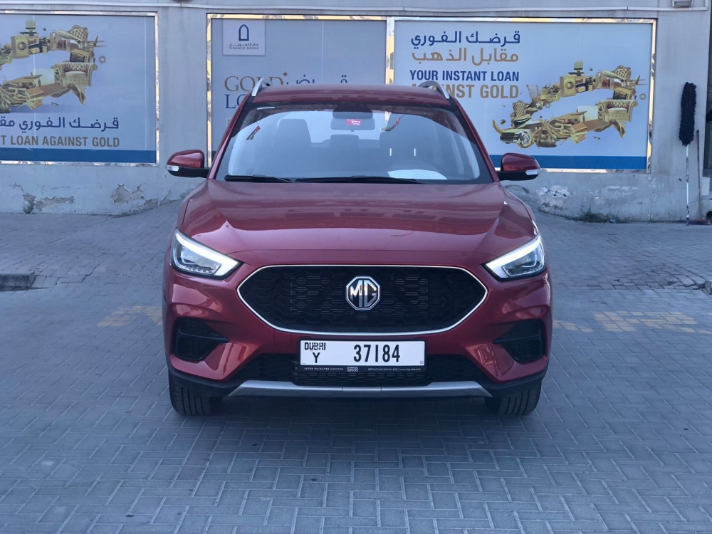 Alquilar MG ZS 2023 en Dubai