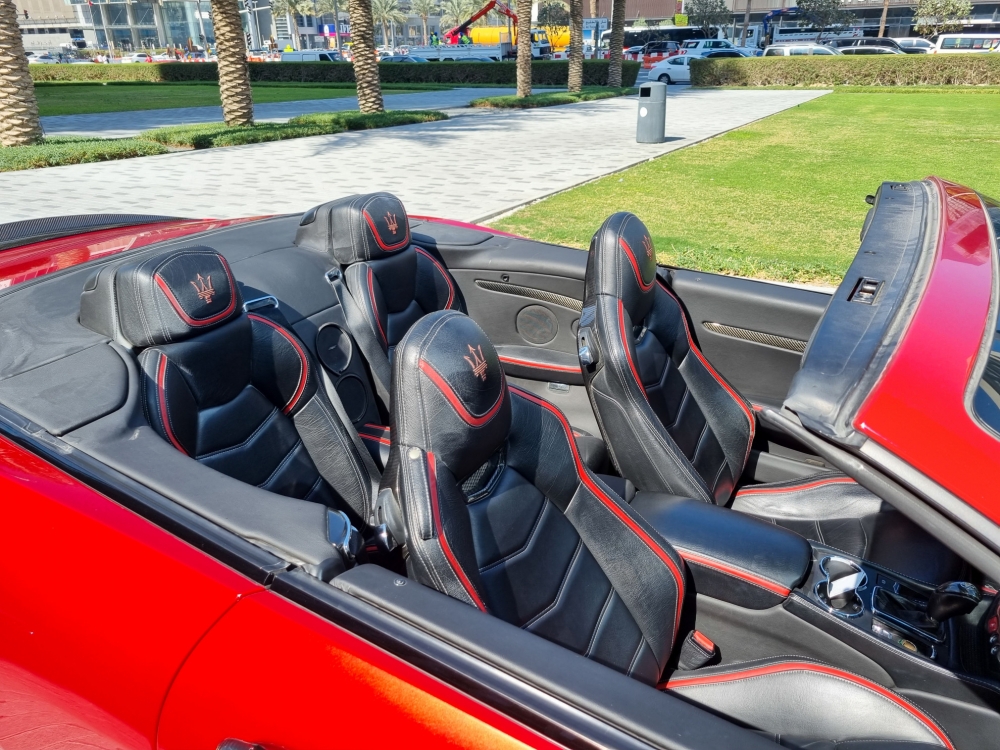 Rosso Maserati Gran Cabrio 2019