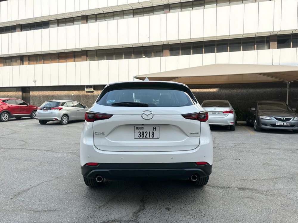 Weiß Mazda CX5 2024