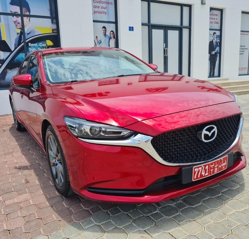 rood Mazda 6 2022