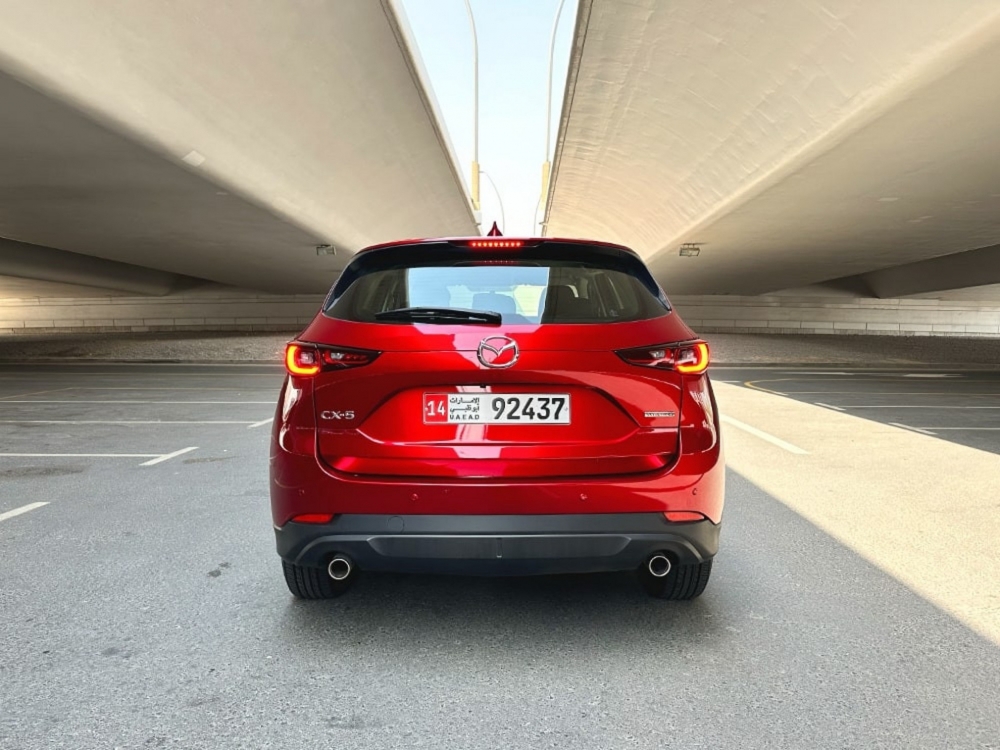 Kırmızı Mazda CX5 2022