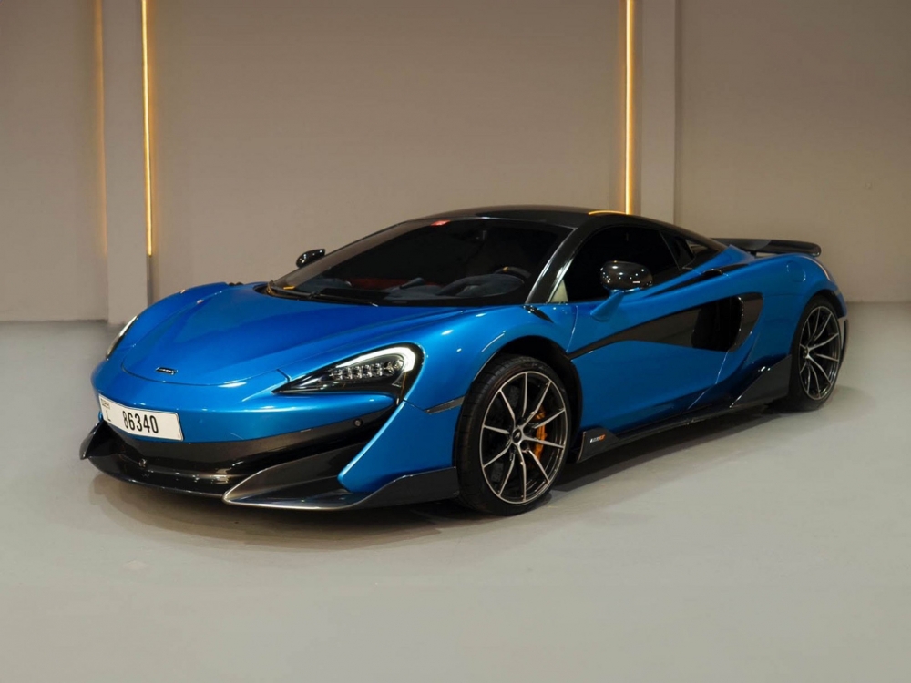 Blue McLaren 600LT 2019