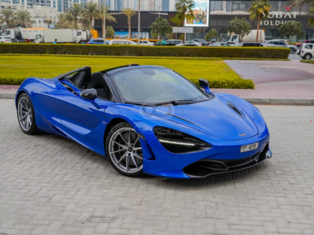Bleu McLaren 720S 2022