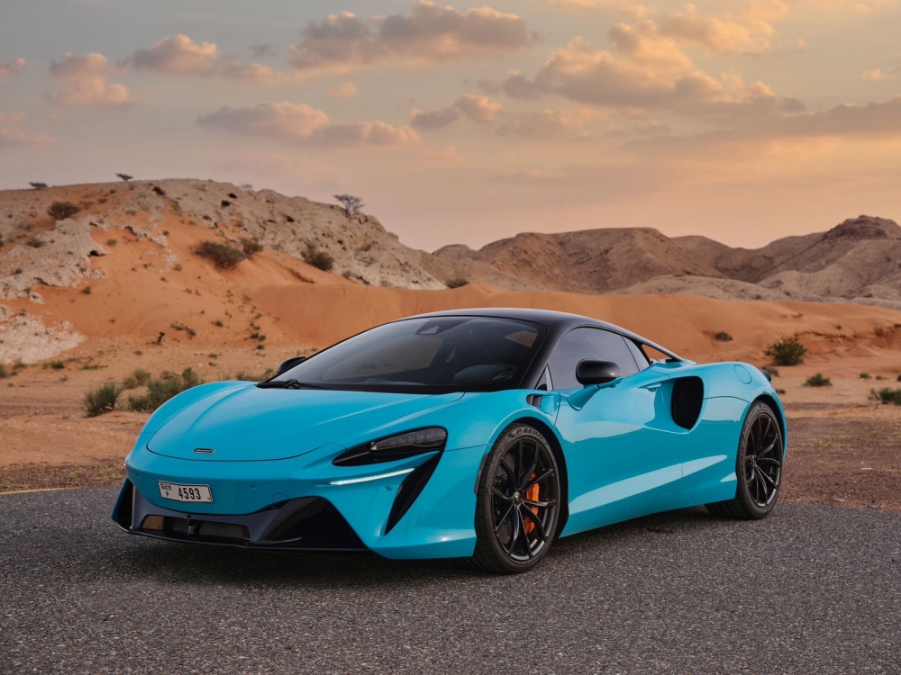 Blue McLaren Artura 2023