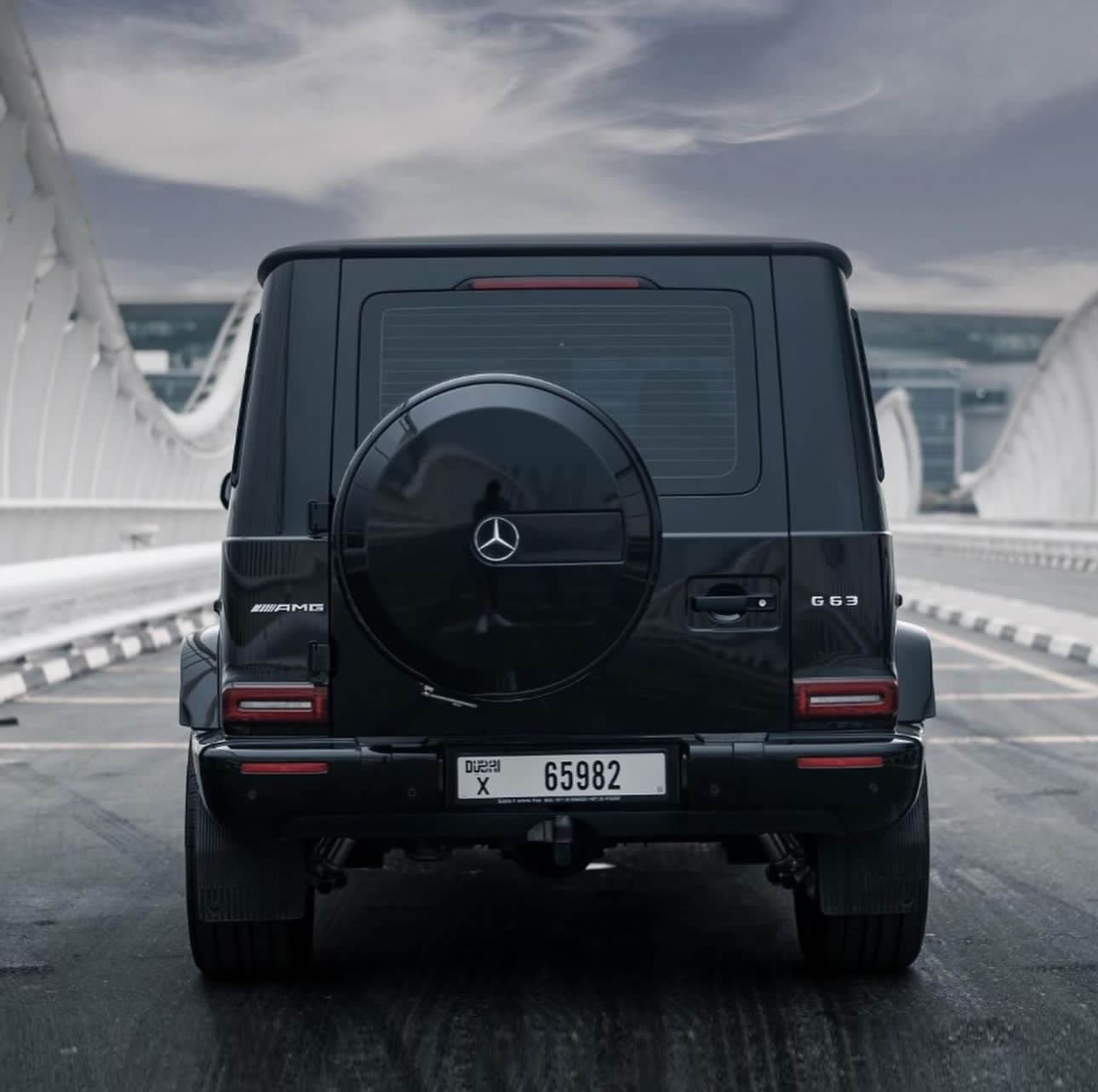 Black Mercedes Benz AMG G63 2022