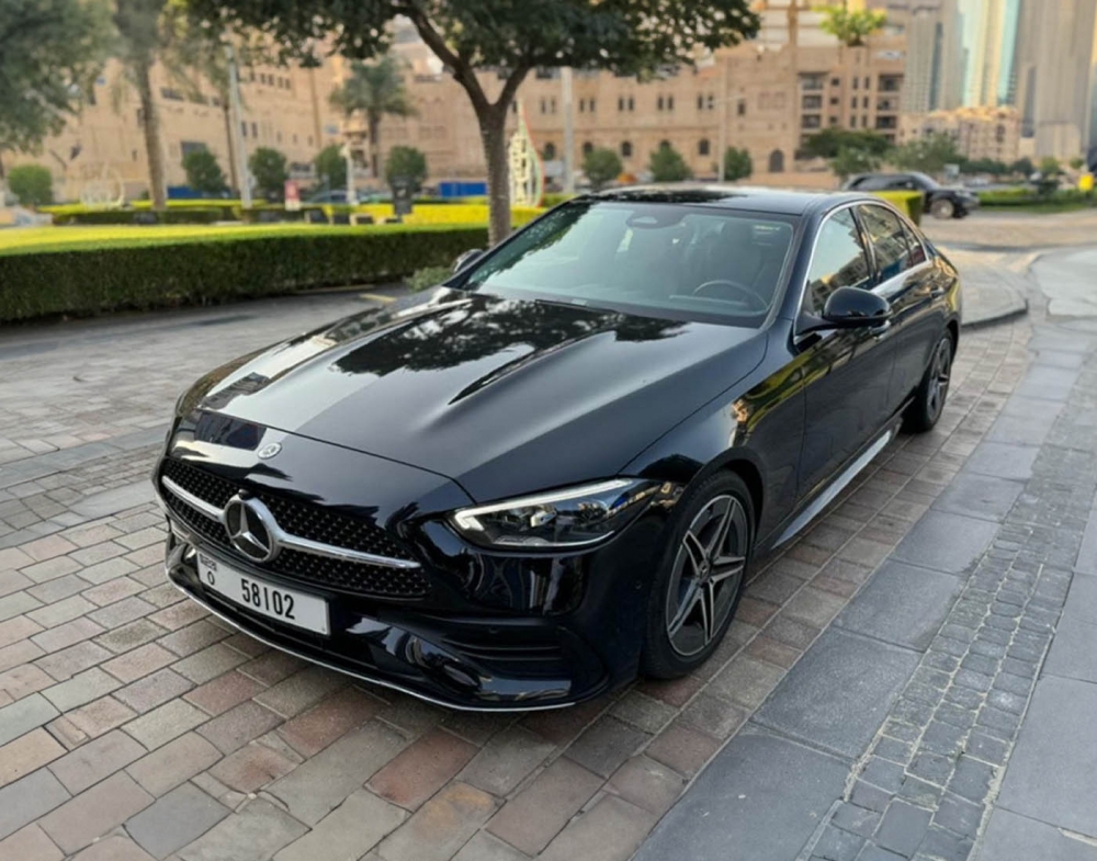 Miete Mercedes Benz C300 2022 in Dubai