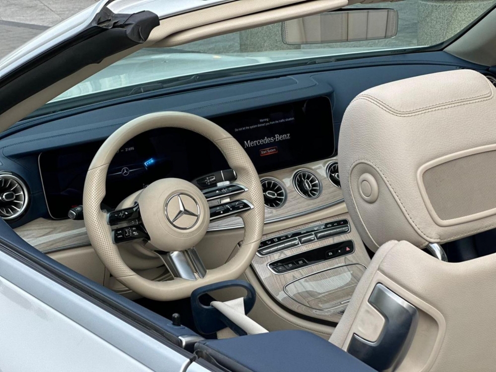 Beyaz Mercedes Benz E450 Dönüştürülebilir 2022