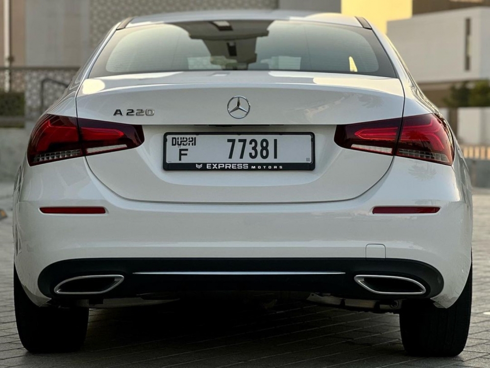 Beyaz Mercedes Benz A220 2022