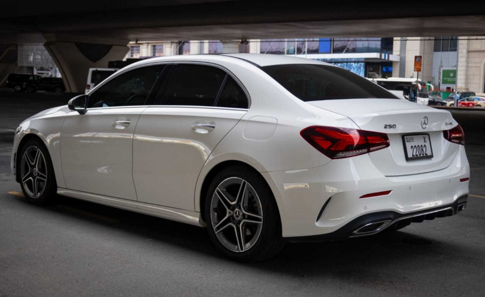 Beyaz Mercedes Benz A250 2022