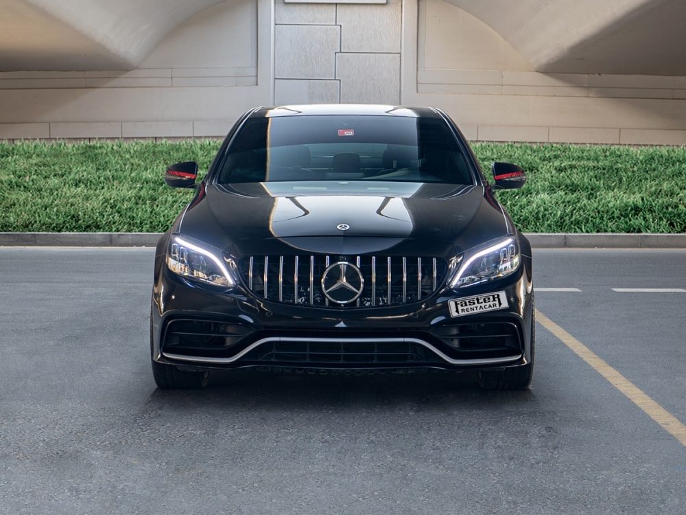 zwart Mercedes-Benz AMG C43 2019