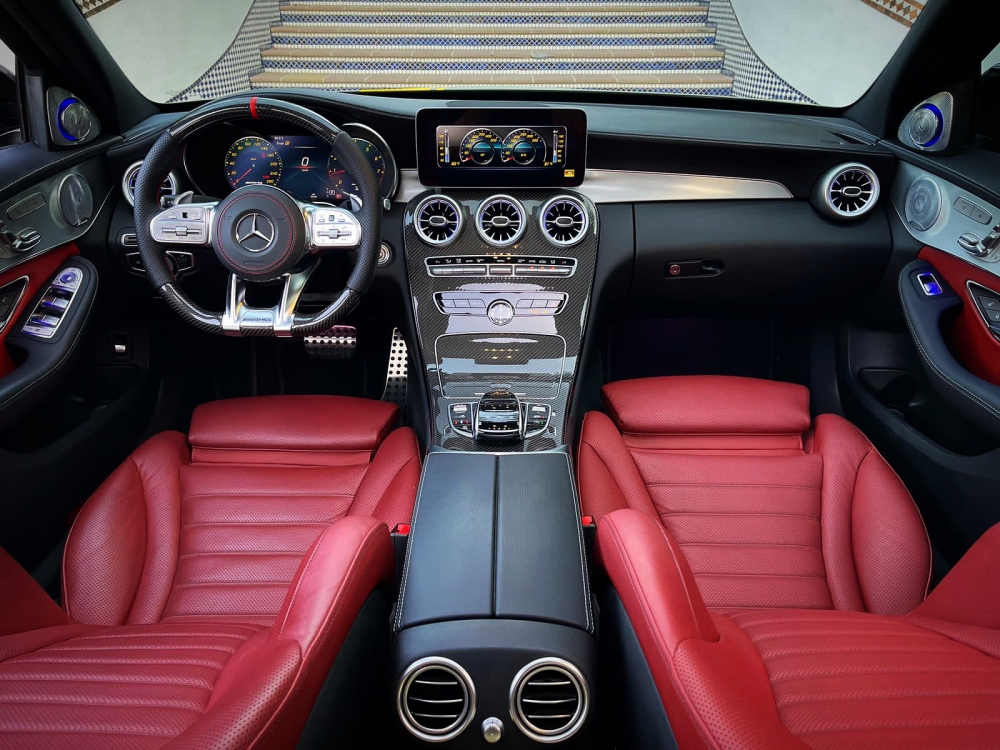 Metaalgrijs Mercedes-Benz AMG C43 2020