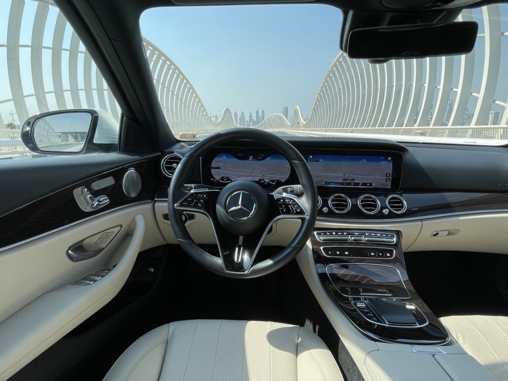 Beyaz Mercedes Benz AMG E350 2021