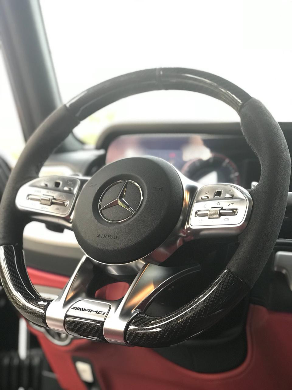 White Mercedes Benz AMG G63 2019