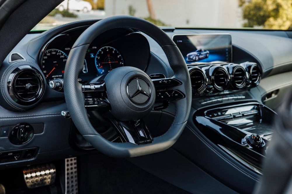 vert Mercedes Benz AMG GT Décapotable 2022