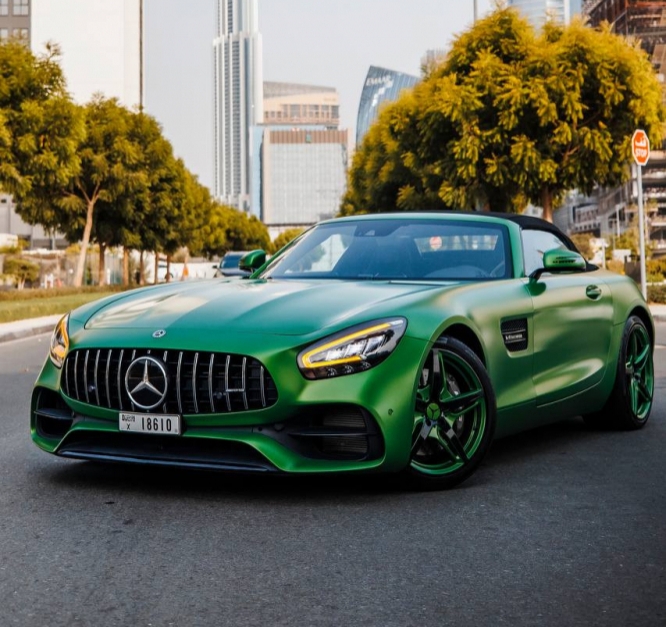 Verde Mercedes Benz AMG GT Convertible 2022