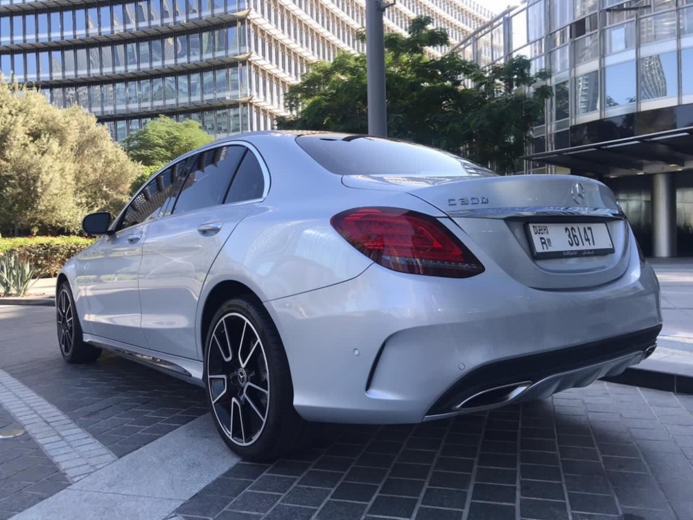 Zilver Mercedes-Benz C300 2019