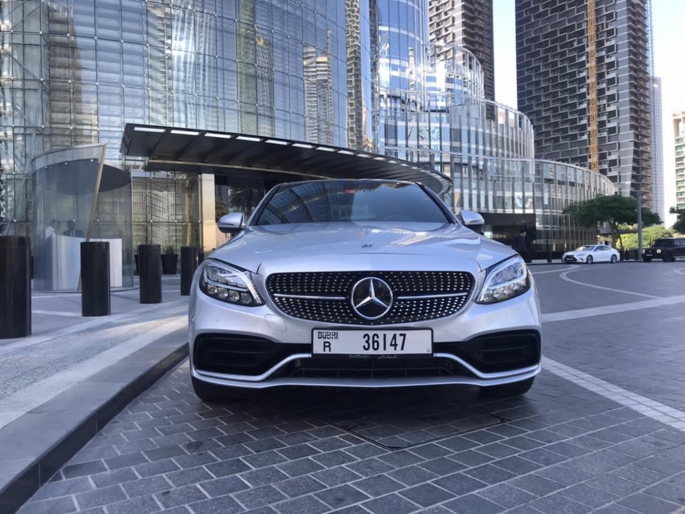 Zilver Mercedes-Benz C300 2019