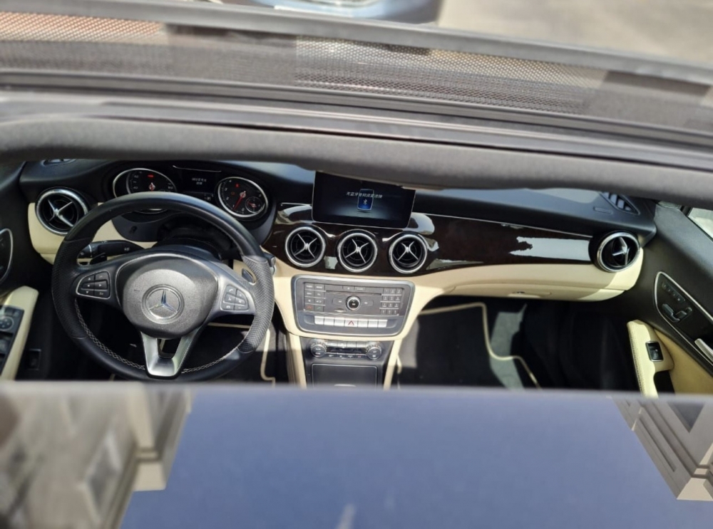 Zilver Mercedes-Benz CLA 250 2019