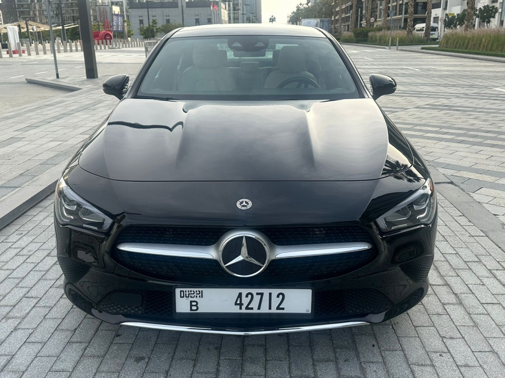 Siyah Mercedes Benz CLA 250 2023