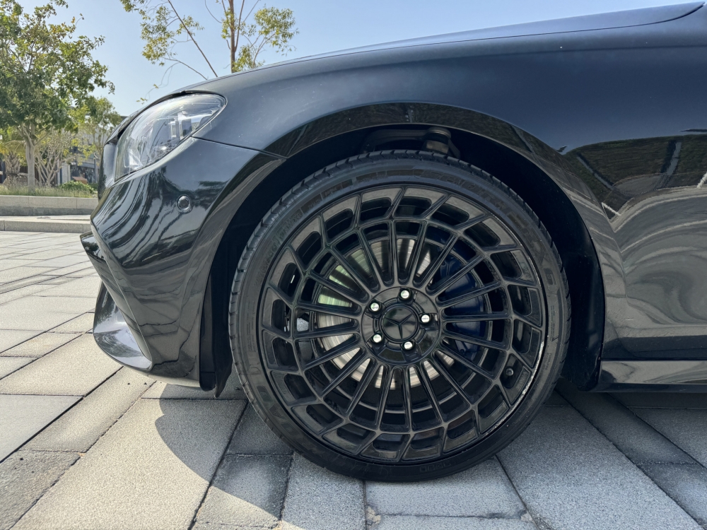 Nero Mercedesbenz E350 2020