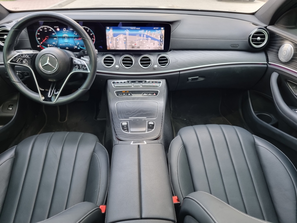 gris Mercedes Benz E350 2021