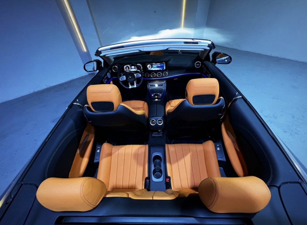 Grijs Mercedes-Benz E450 Cabrio 2021