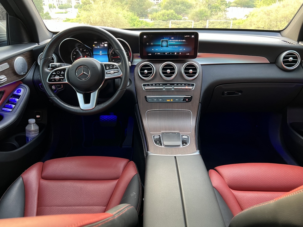 Zilver Mercedes-Benz GLC 300 2020