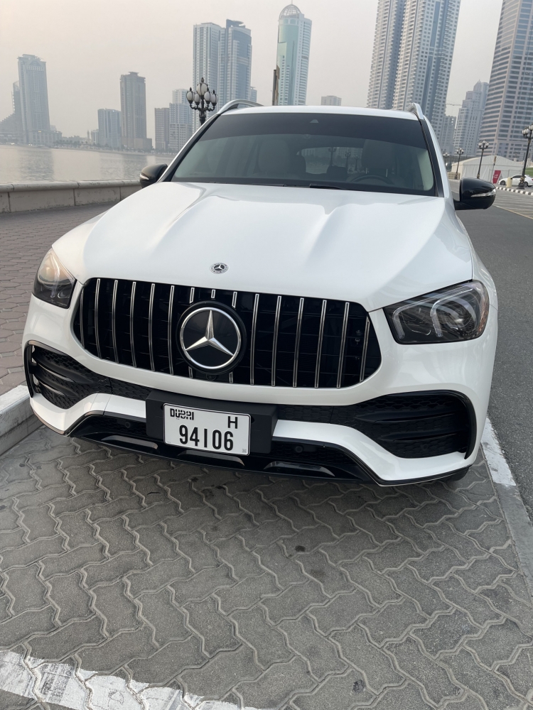 Weiß Mercedes Benz GLE350 2021