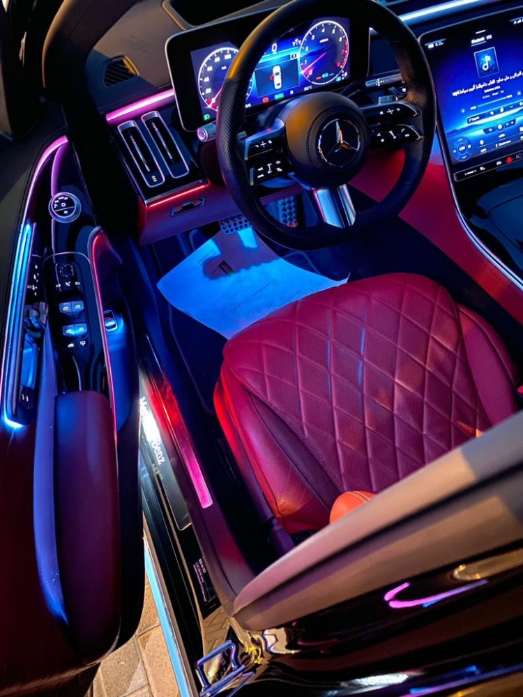 Noir Mercedes Benz S500 2021