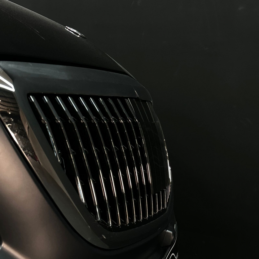 Siyah Mercedes Benz V250 2020