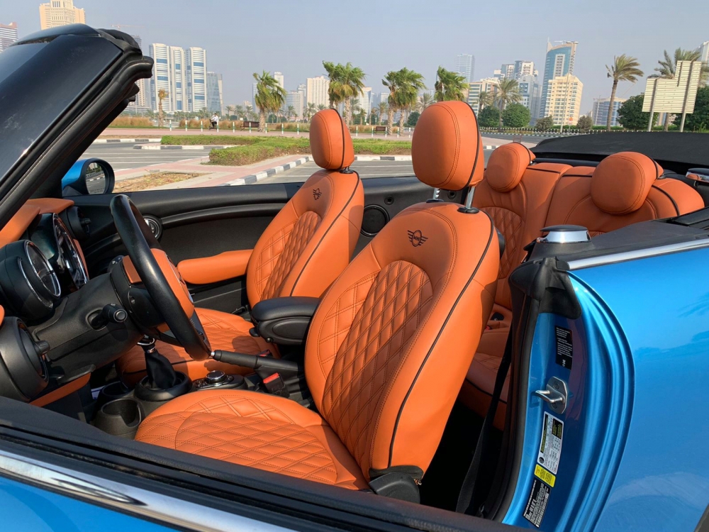 Saphirblau Mini Cooper JCW Cabrio 2019