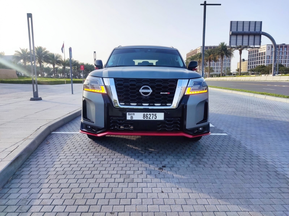 Plata Nissan Patrulla 2021