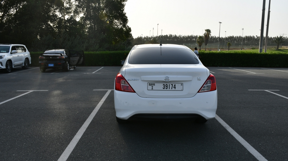 White Nissan Sunny 2022