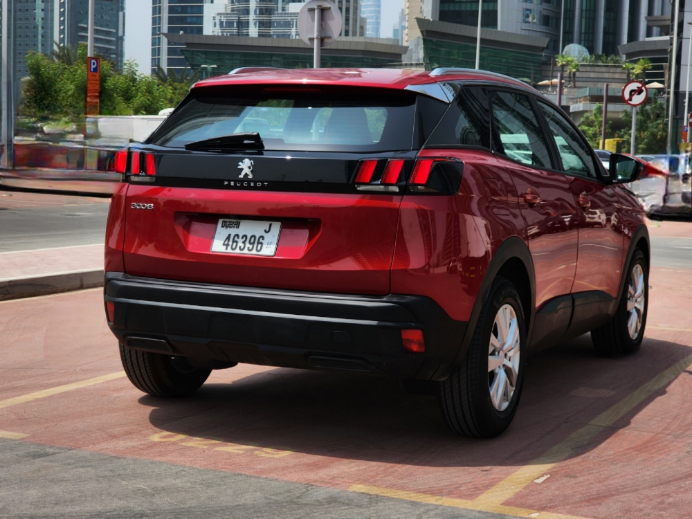 Rosso Peugeot 3008 2023