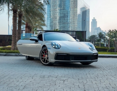 Rent Porsche 911 Carrera 2021
