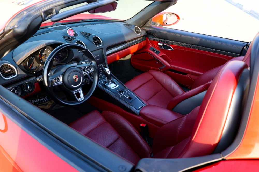 أحمر بورش  718 بوكستر GTS 2021