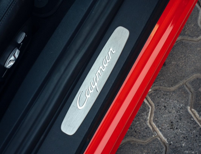 Red Porsche 718 Cayman 2019