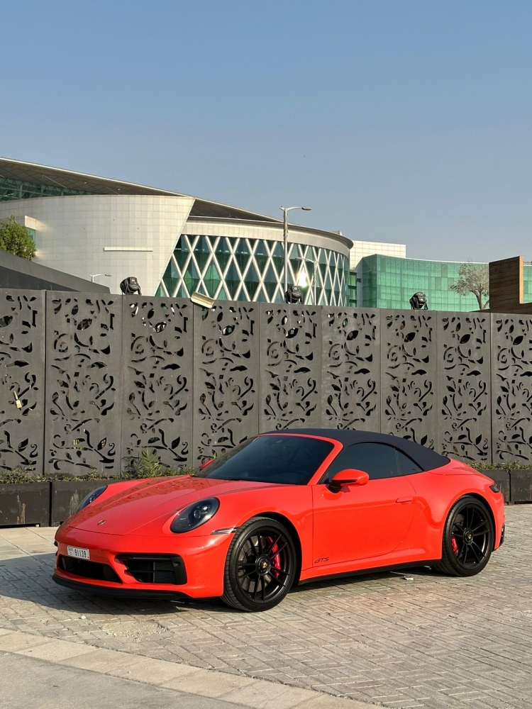 Red Porsche 911 Carrera GTS Spyder 2022