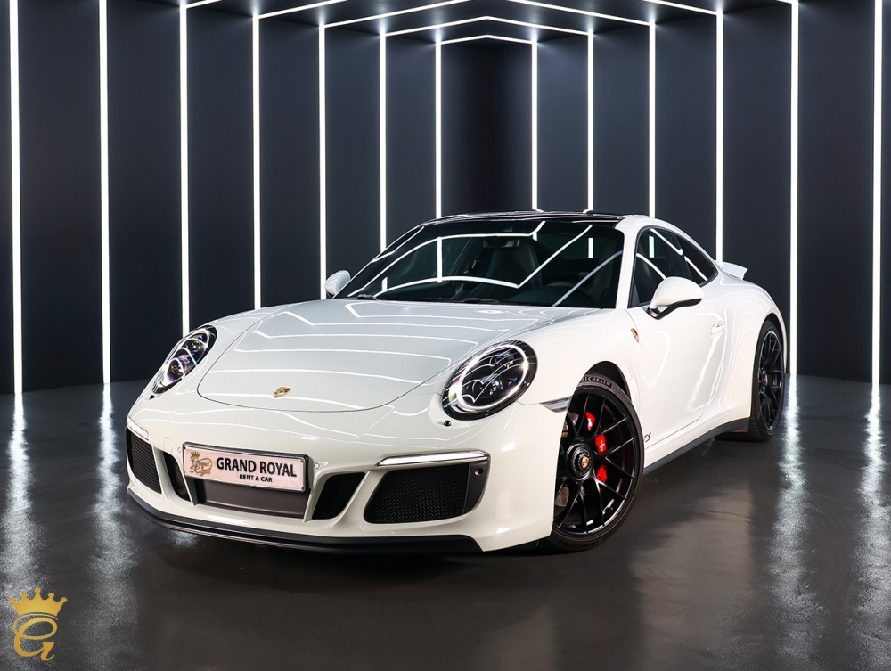 Weiß Porsche 911 Carrera GTS 2019