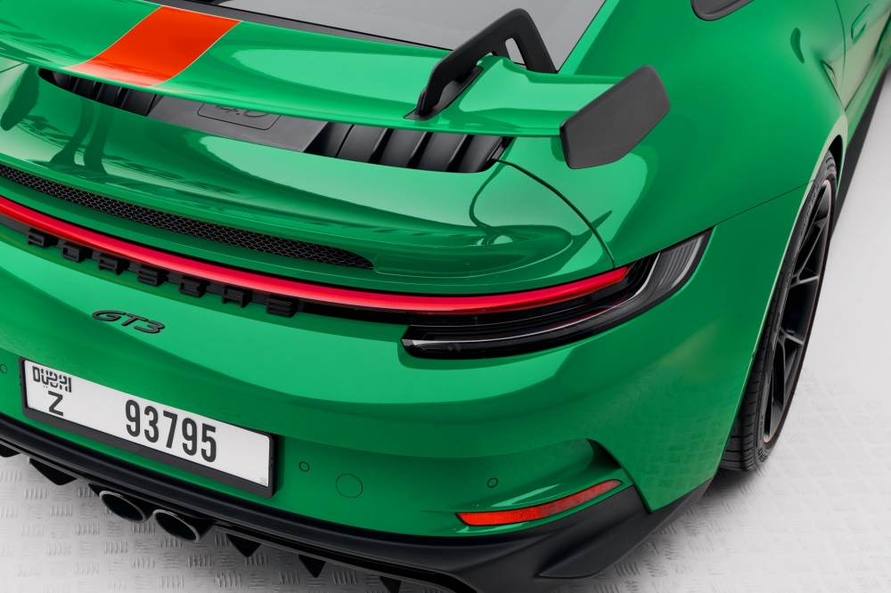 Green Porsche 911 GT3 2022