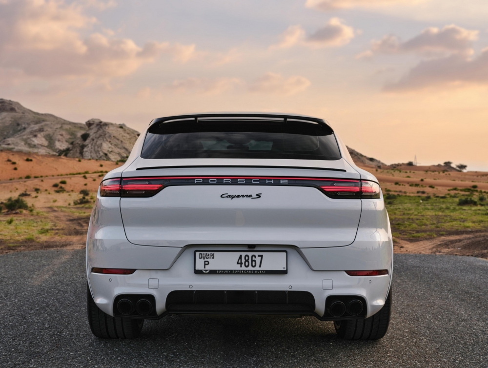 White Porsche Cayenne Coupe 2021