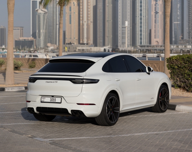 White Porsche Cayenne GTS 2021