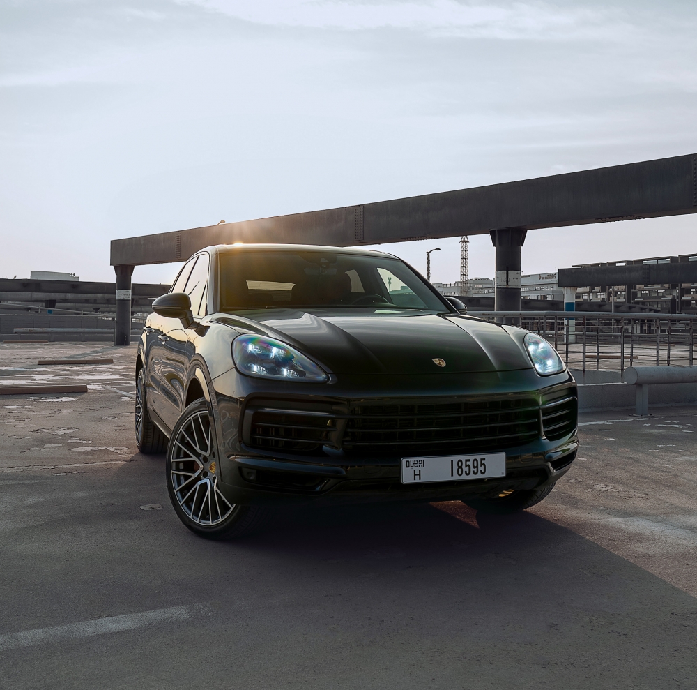 Noir Porsche Cayenne 2019