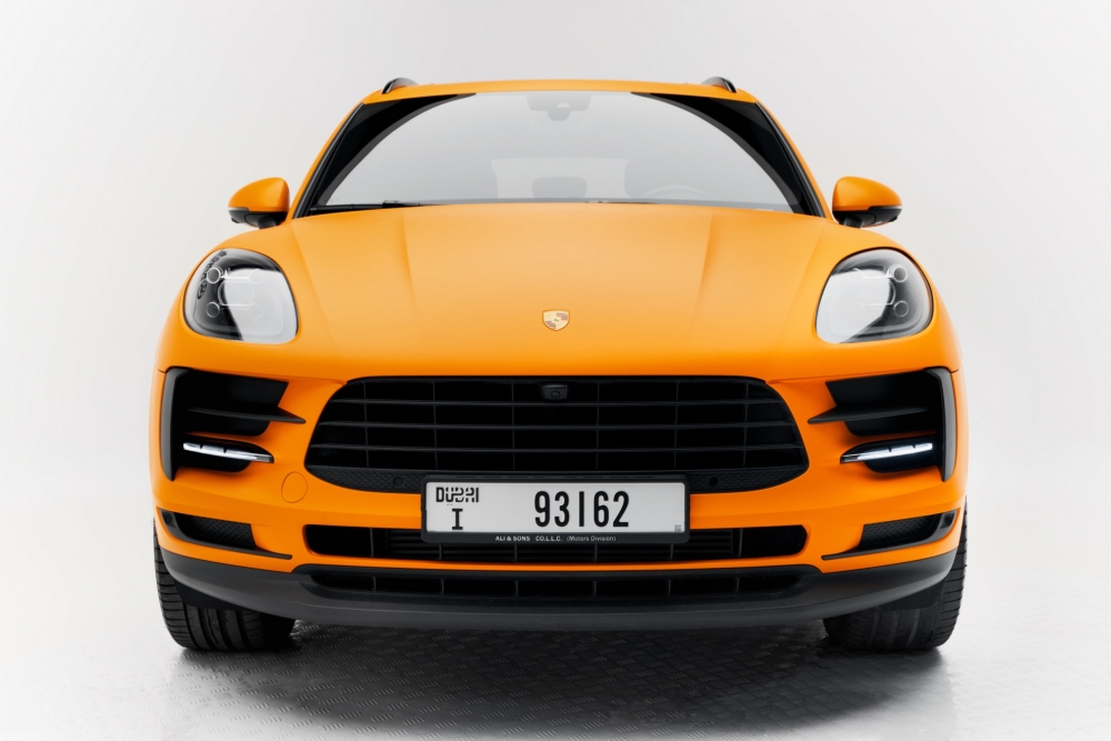Orange Porsche Macan 2020